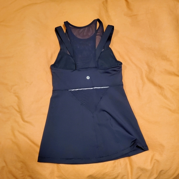 Lulu Lemon Tank - Picture 2 of 3